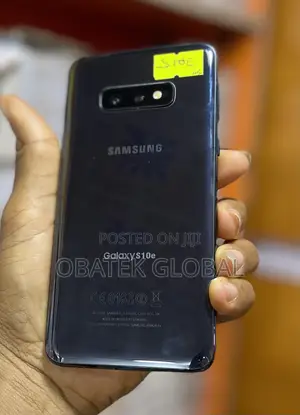 Samsung Galaxy S10e 128 GB Black