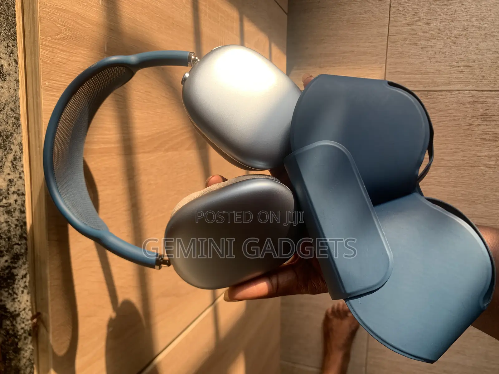 Neatly Used Authentic Airpod Max 2 Blue