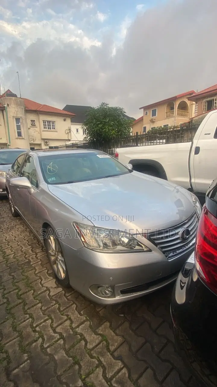 Lexus ES 350 2011 Silver