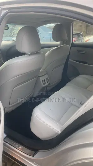 Lexus ES 350 2011 Silver