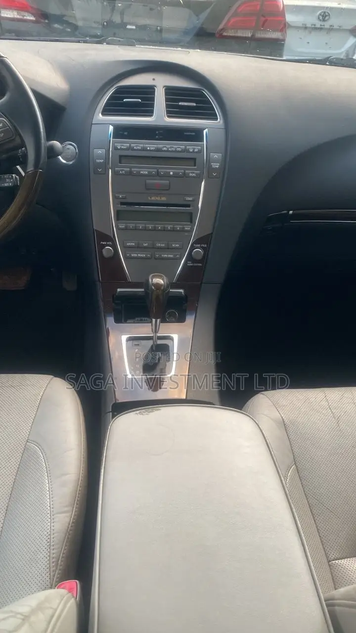 Lexus ES 350 2011 Silver