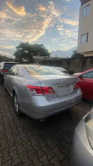 Lexus ES 350 2011 Silver