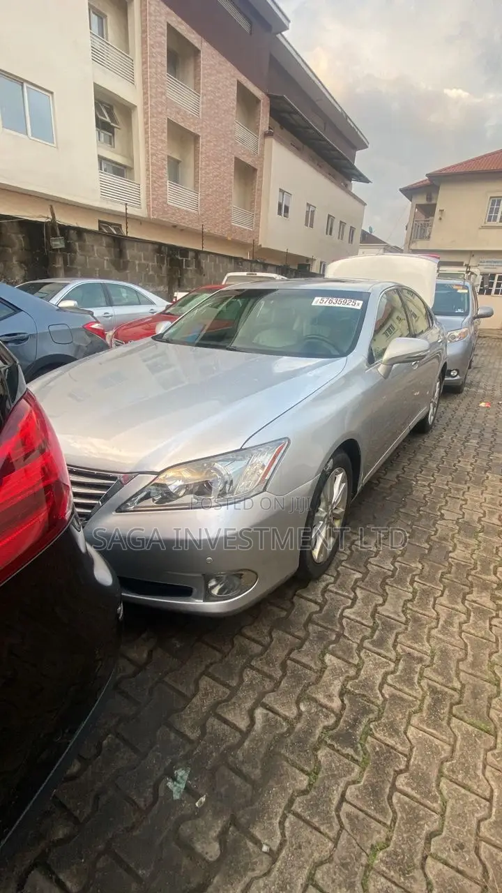 Lexus ES 350 2011 Silver