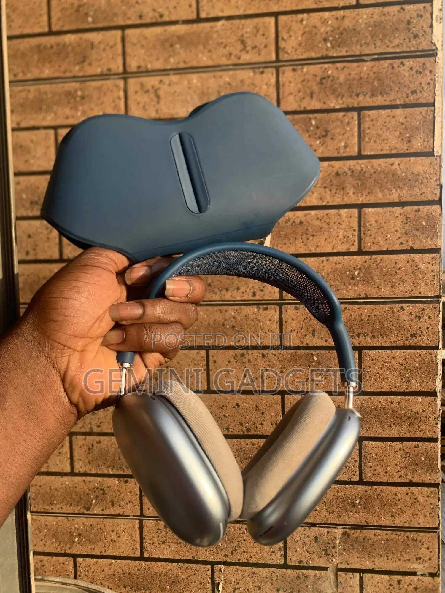 Neat Authentic Apple Airpod Max 1 Color Blue