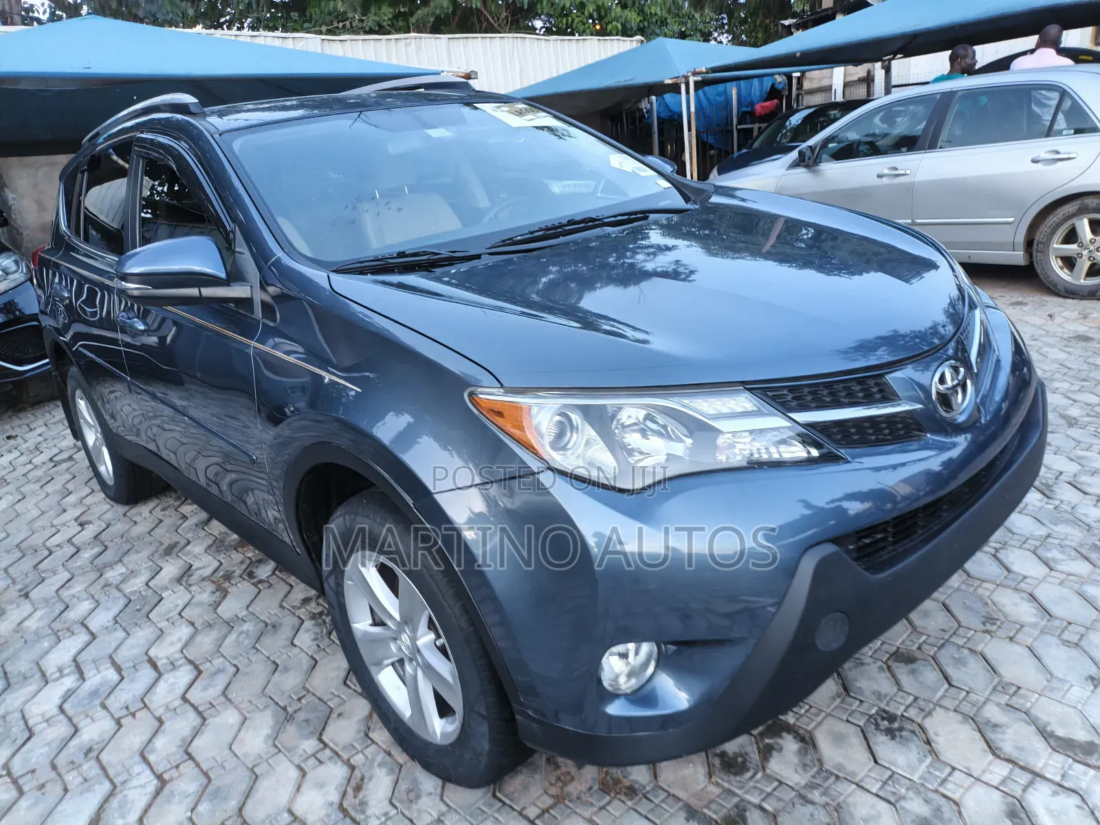 Toyota RAV4 2013 Blue