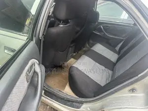 Toyota Camry LE 4dr Sedan (2.2L 4cyl 4A) 2001 Silver