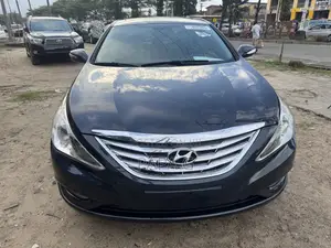 Hyundai Sonata SE 4dr Sedan (2.0L 4cyl Turbo 6A) 2014 Blue