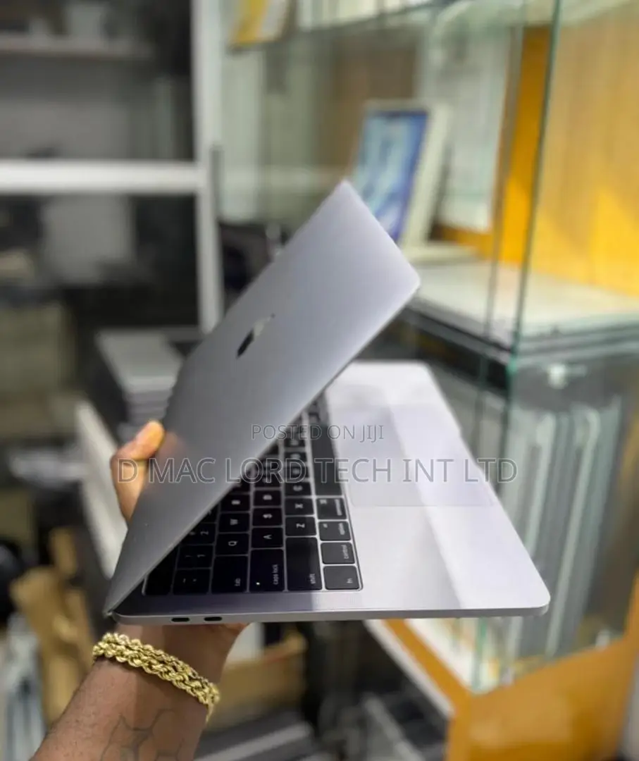 Laptop Apple MacBook Pro 2017 8GB Intel Core I5 SSD 256GB