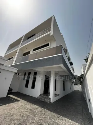 Furnished 5bdrm Duplex in Lekki Phase 1 for sale