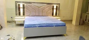 Kings and Queen Bed Set With Mirror