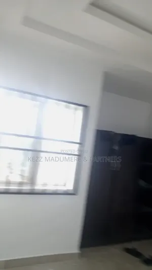 1bdrm Block of Flats in New Road Ada George for rent
