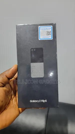 New Samsung Galaxy Z Flip 5 256 GB Green
