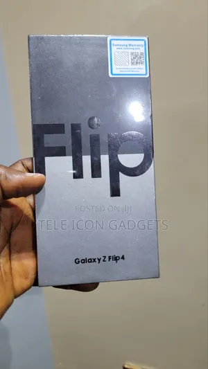 New Samsung Galaxy Z Flip4 256 GB Blue