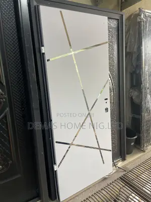 Iserali Madrid Door