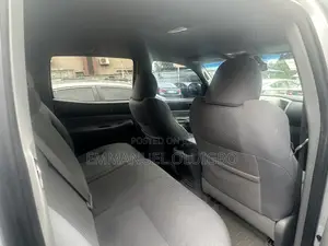 Toyota Tacoma Double Cab V6 Automatic 2010 Silver