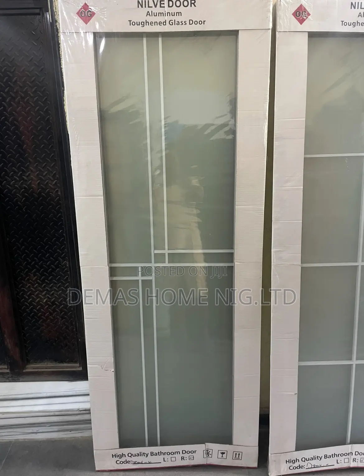 Imported Toilet Door ][