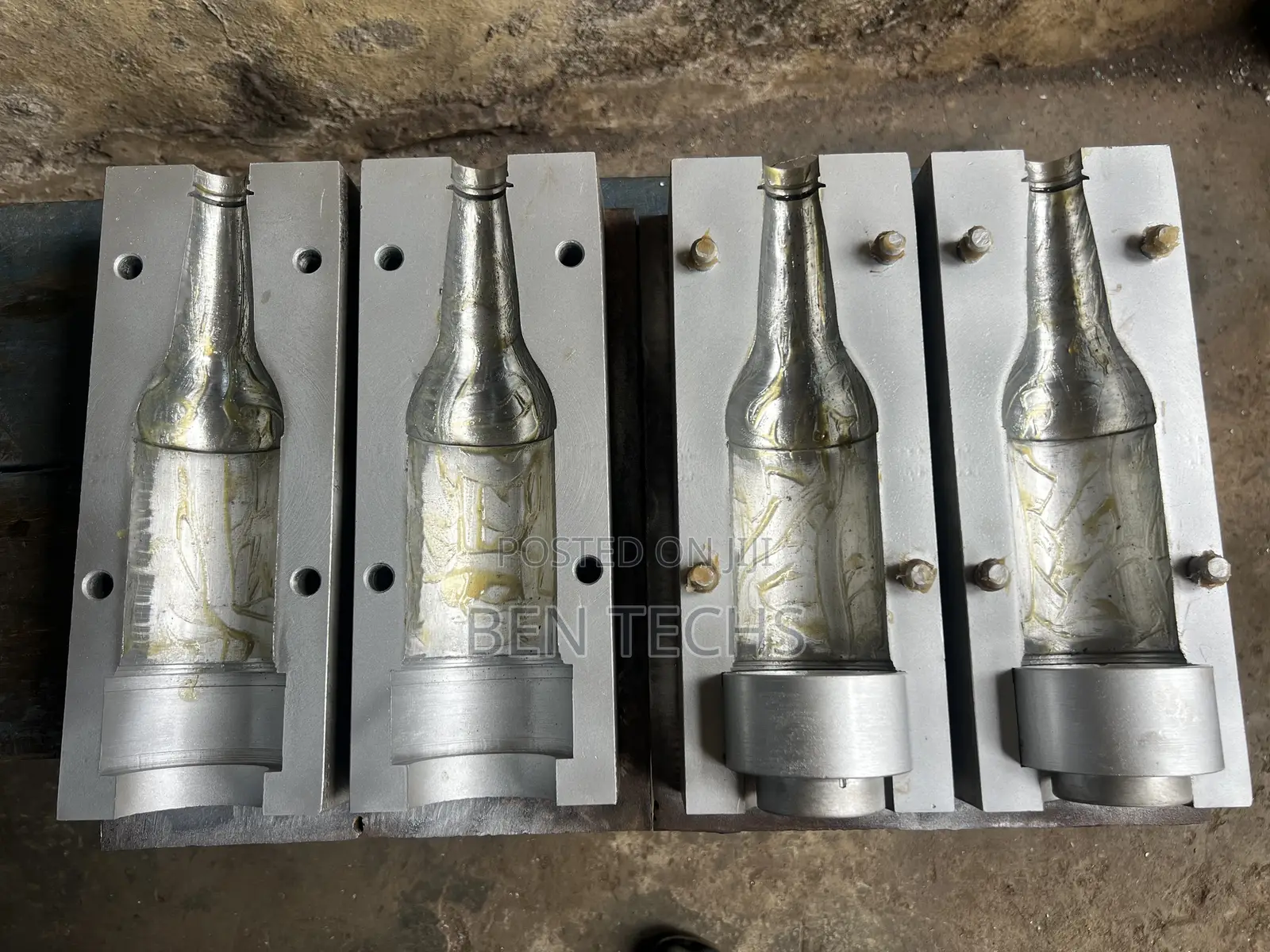 Pet Bottle Mould