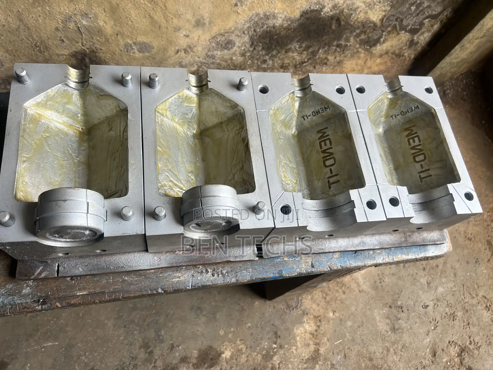 Pet Bottle Mould