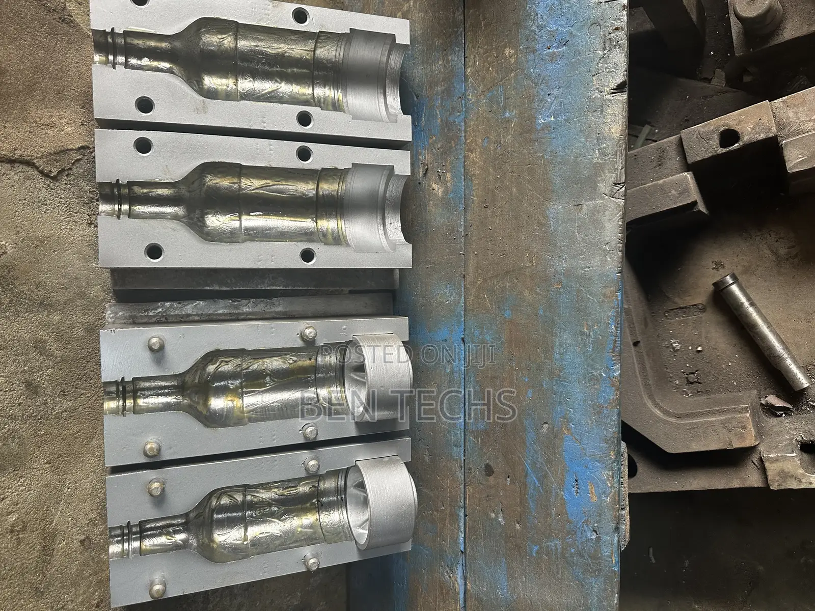Pet Bottle Mould