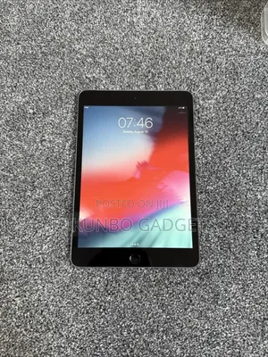 Apple iPad mini 3 64 GB Silver