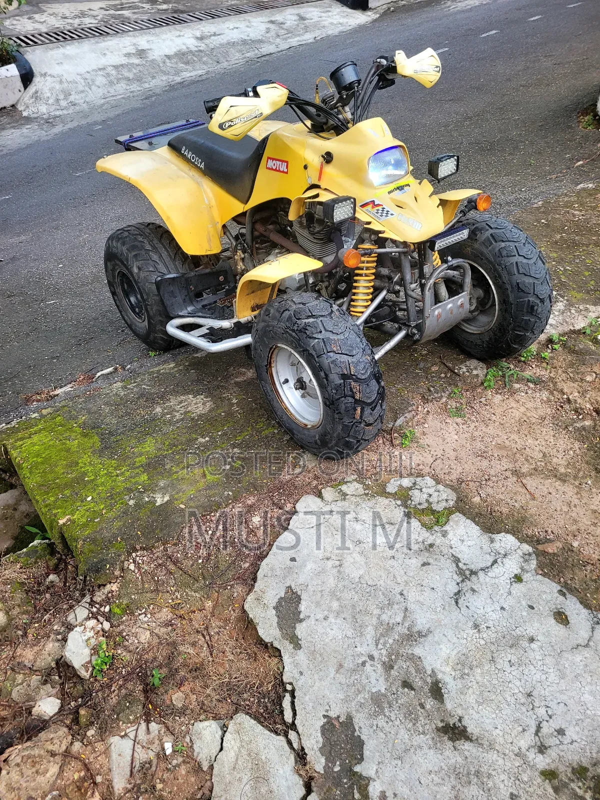 Motorcycle 2010 Yellow