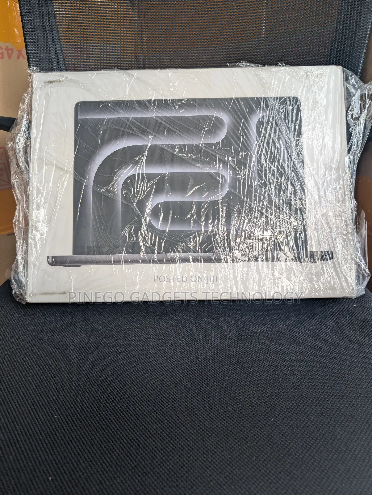 New Laptop Apple MacBook Pro 2024 M4 Pro 24GB Apple M4 Pro SSD 1T