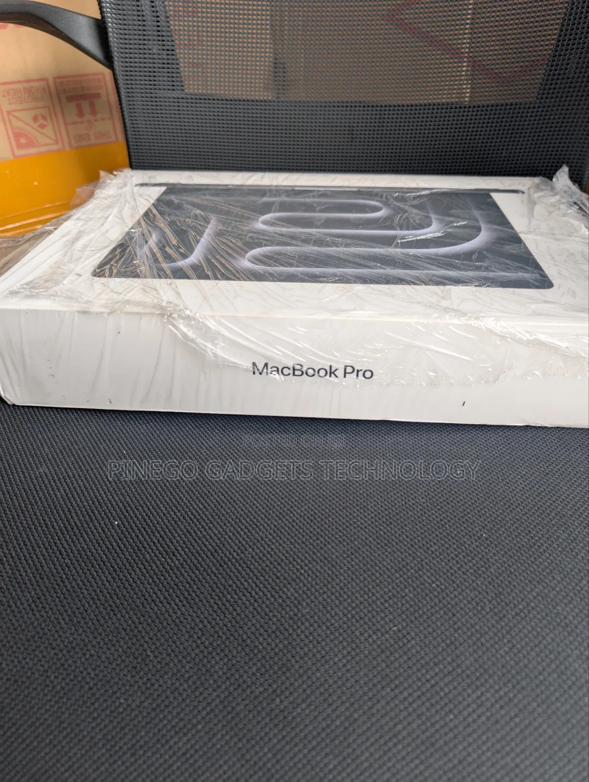 New Laptop Apple MacBook Pro 2024 M4 Pro 24GB Apple M4 Pro SSD 1T