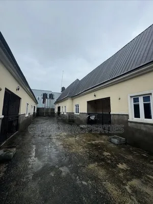 1bdrm Block of Flats in Shell Co Operative, Port-Harcourt for sale