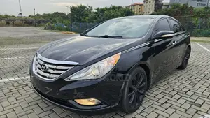 Hyundai Sonata Limited 2.0T Sedan (2.0L 4cyl 6A) 2012 Black