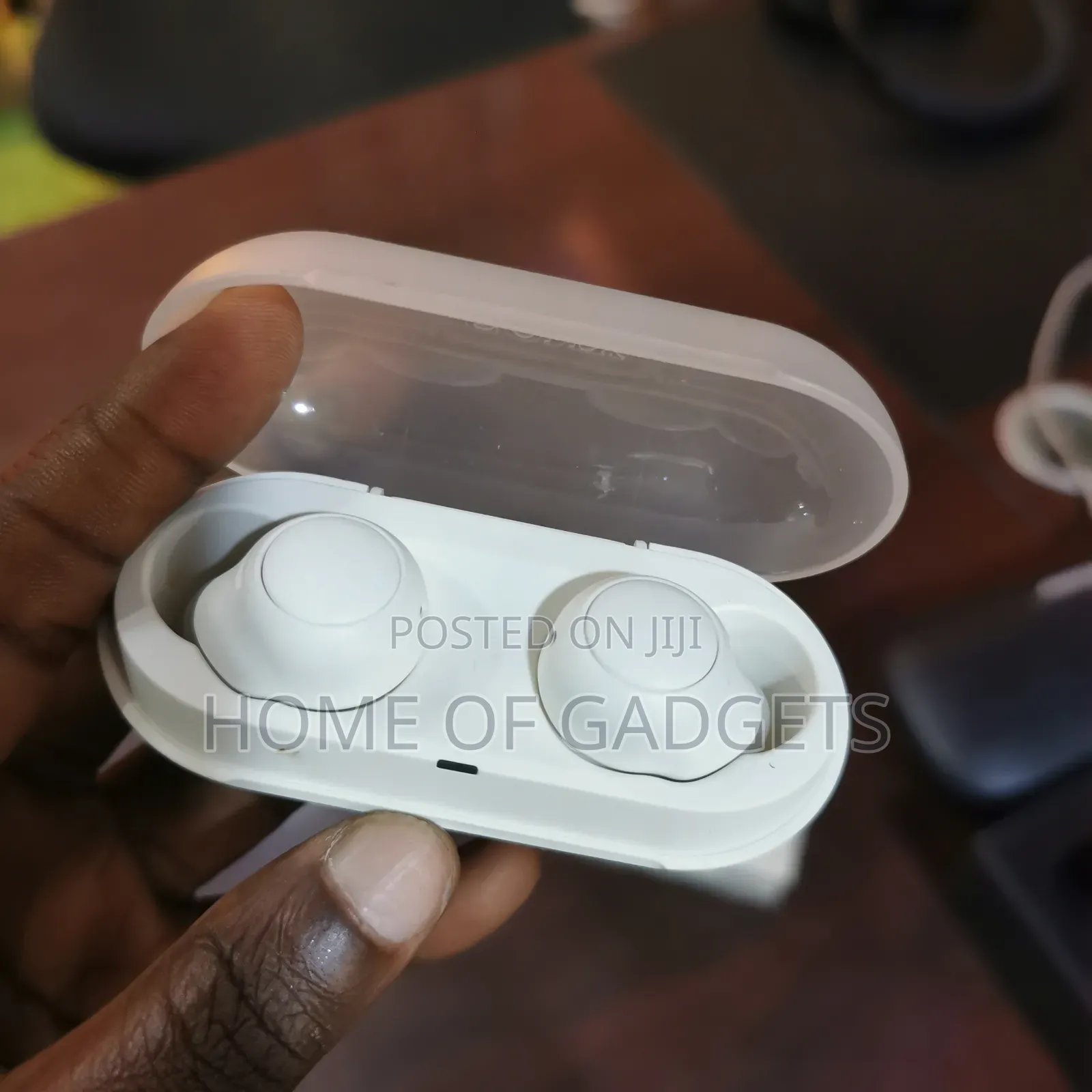 Sony Earbud Wf- C500
