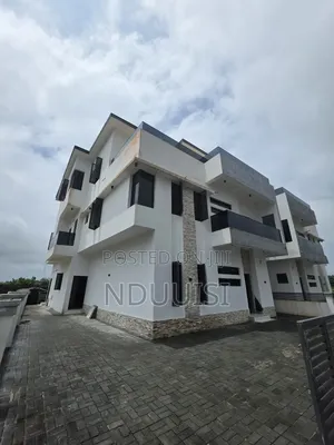 6bdrm Duplex in Eleko for sale
