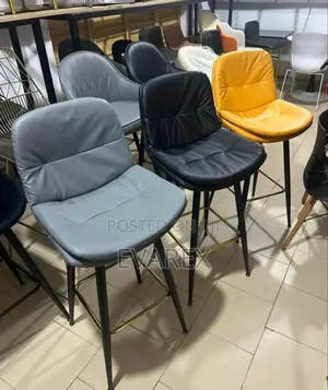 Classic Bar Stool Chair With Leather Seat