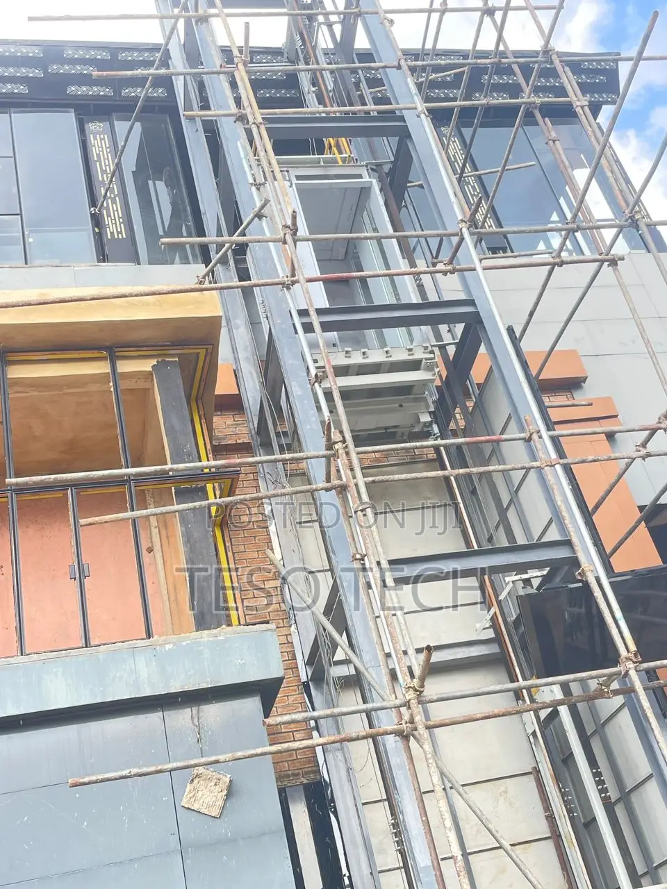 Durable Elevator Set-up, Call Now