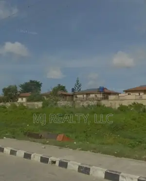372 SQM Off Pinnacle Station, Lekki Right Side, Phase 1