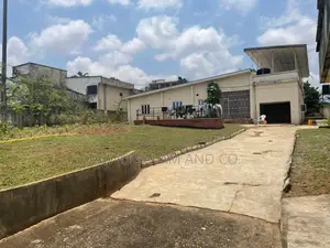 4bdrm Bungalow in Iyanganku for sale