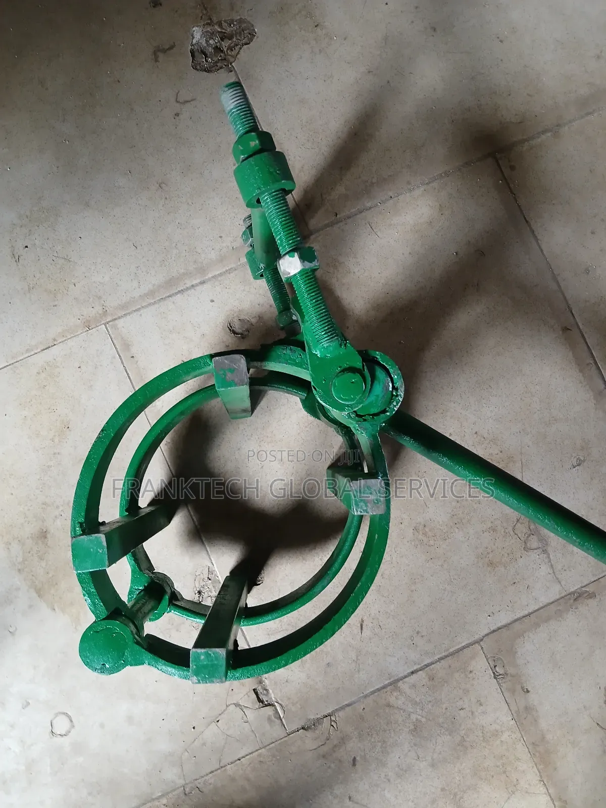 Pipe Clamp 6"