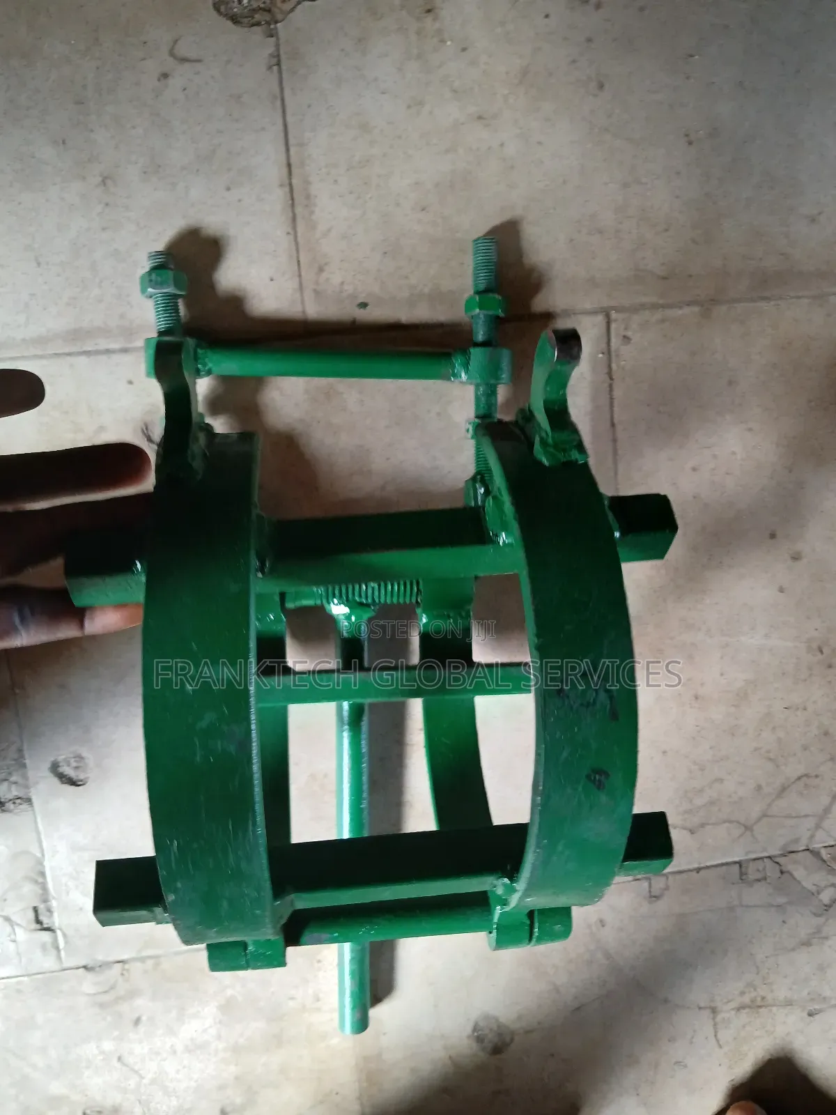 Pipe Clamp 6"