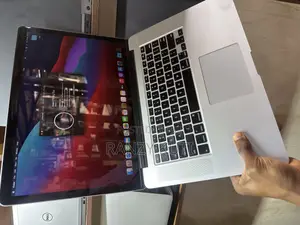Laptop Apple MacBook Pro 2015 16GB Intel Core I7 SSD 256GB