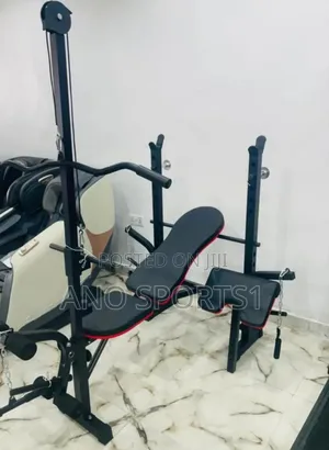 Weightlifting Bench With Latpull
