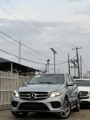 Mercedes-Benz GLE-Class GLE 350 2017 Blue