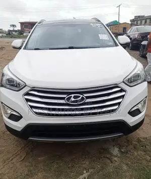 Hyundai Santa Fe Limited w/Saddle Interior 4dr SUV AWD (3.3L 6cyl 6A) White