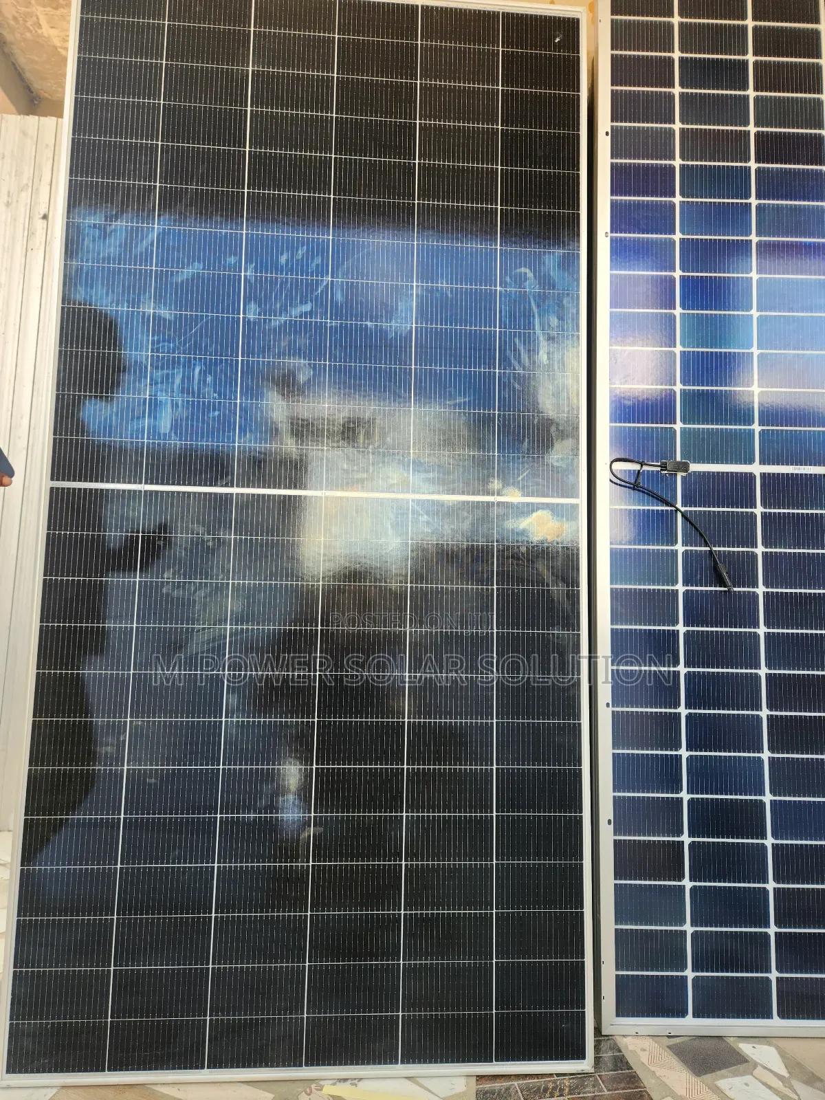 585w 144cells Solar Module