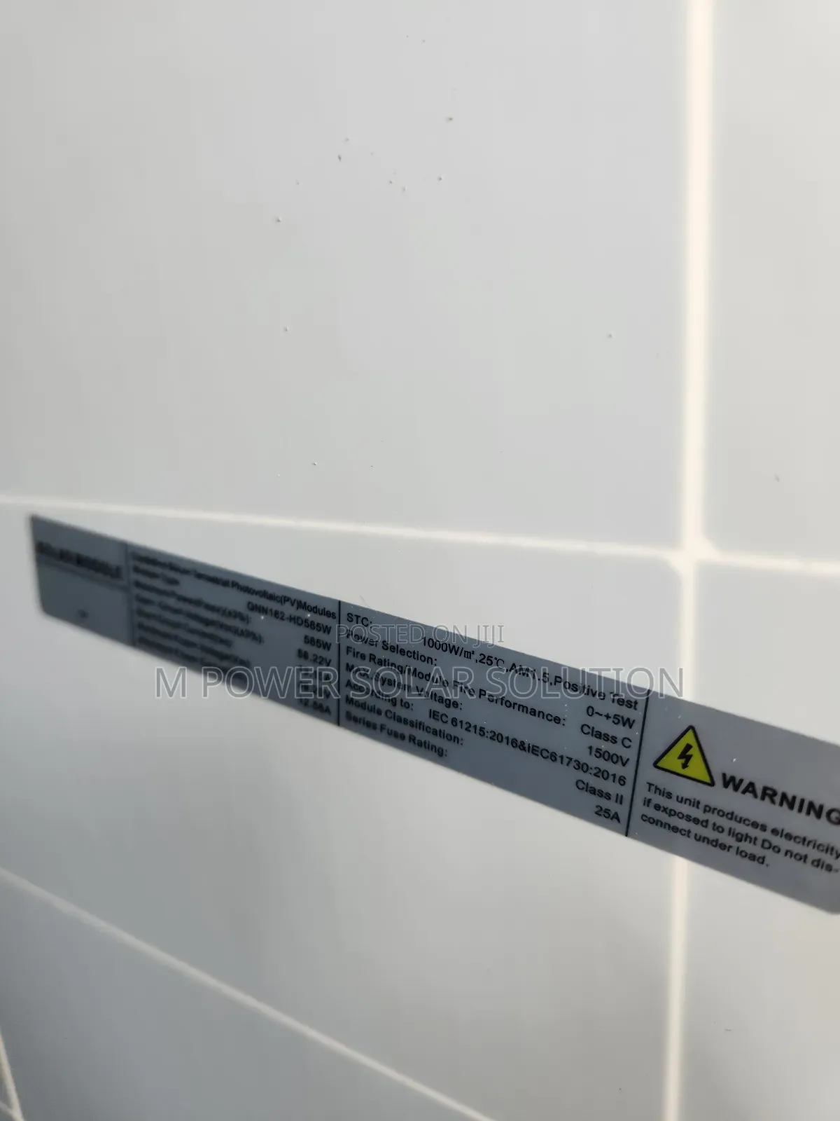 585w 144cells Solar Module