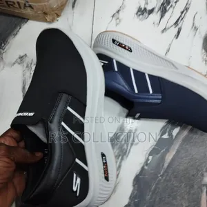 High Quality Skechers Unisex Sneakers