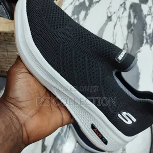 High Quality Skechers Unisex Sneakers