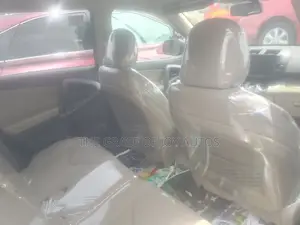 Toyota RAV4 2012 Gray