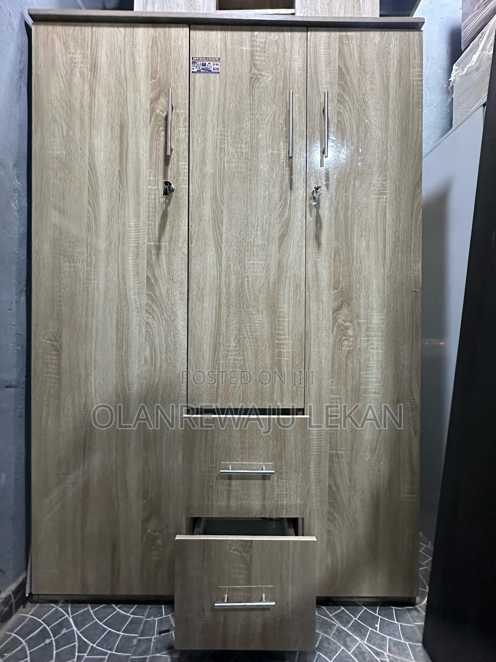Wardrobe (Standard Size)