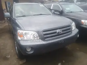 Toyota Highlander 2005 Gray