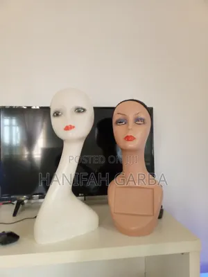 Elegant Female Mannequin Busts for Wigs Jewelry Display