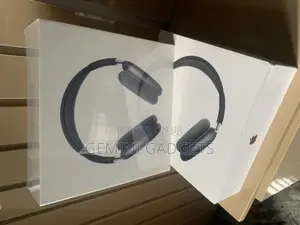 Lightning Airpod Max Black